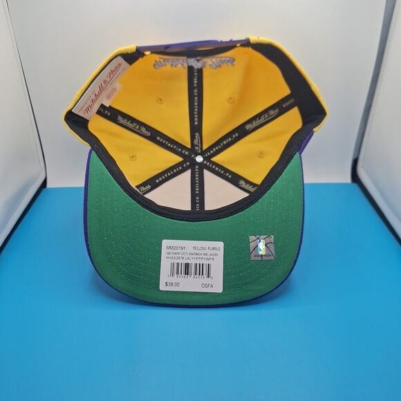 Mitchell & Ness Los Angeles Lakers Sharktooth Snapback Hat Cap Purple/Gold NBA - Picture 6 of 7